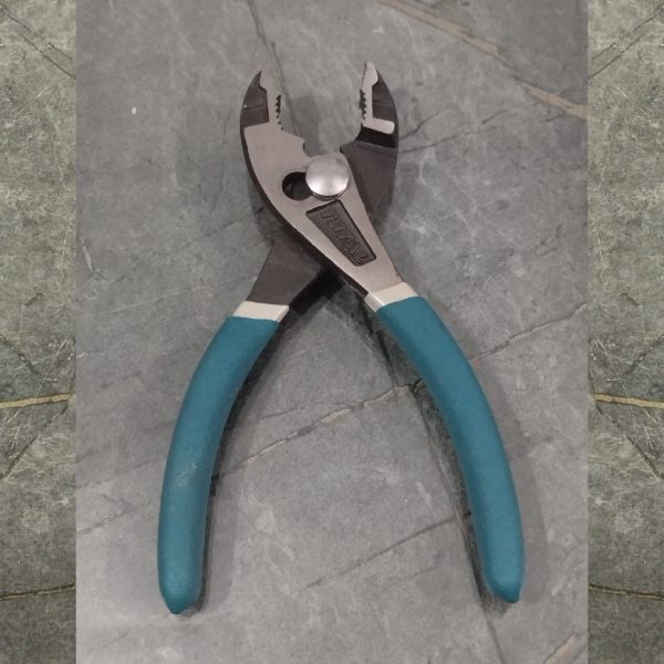 TOTAL THT118062 Slip Joint Plier 6"