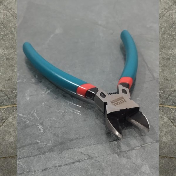 TOTAL THT230612 Plastic Cutting Plier 6"