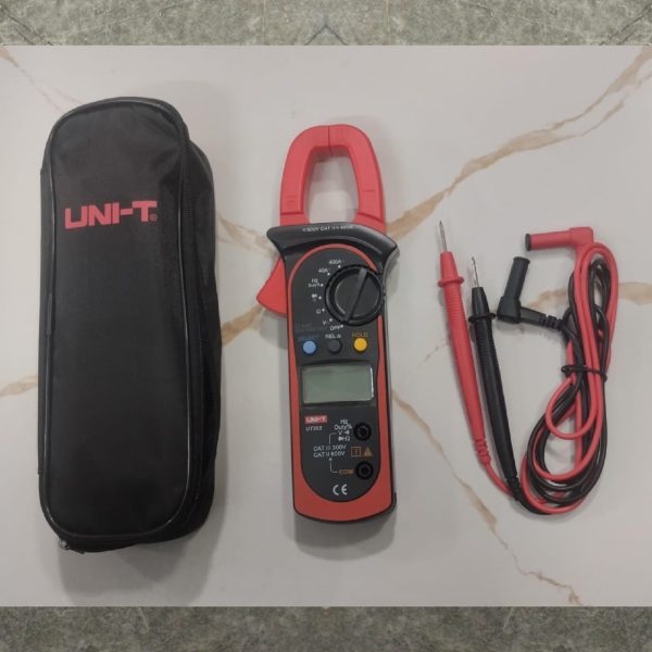 UNI-T UT203 Digital Clamp Multimeter